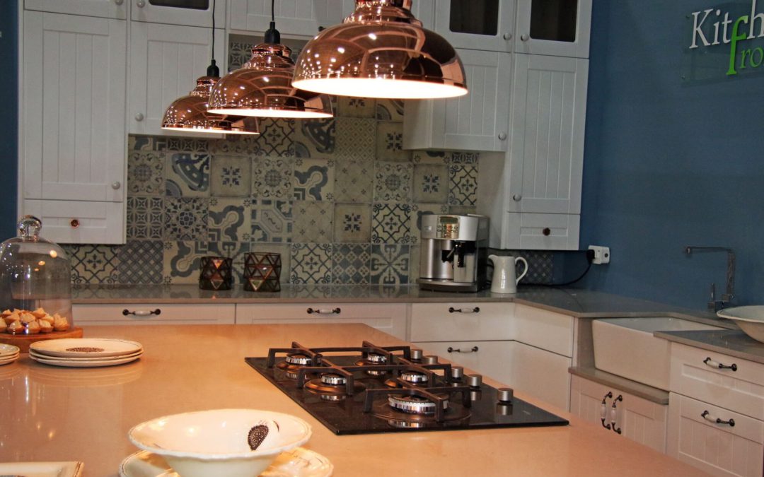 How to Choose Kitchen Cabinet Hardware to Match Your Decor